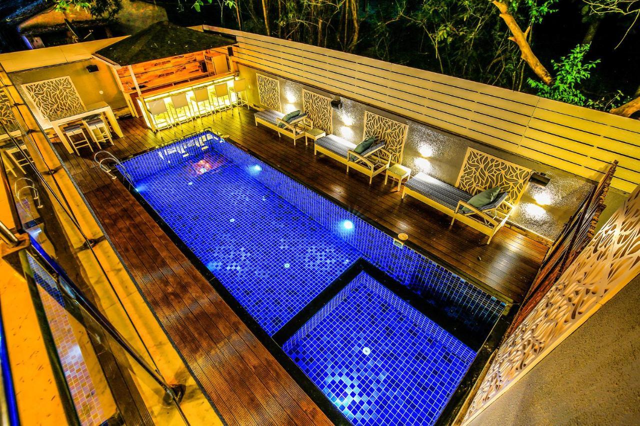 Fabhotel Casa Kiara With Pool Side Bar, Калангуте Екстериор снимка